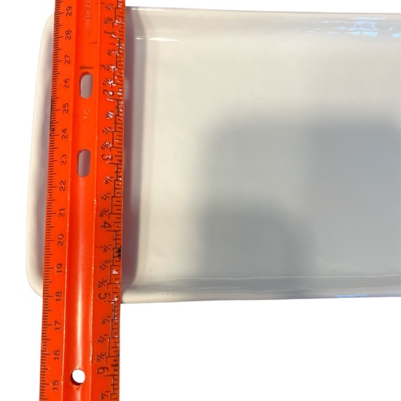 Crate & Barrel vanity-kitchen tray freeform rim ripples in the light Porcelain - Picture 7 of 8